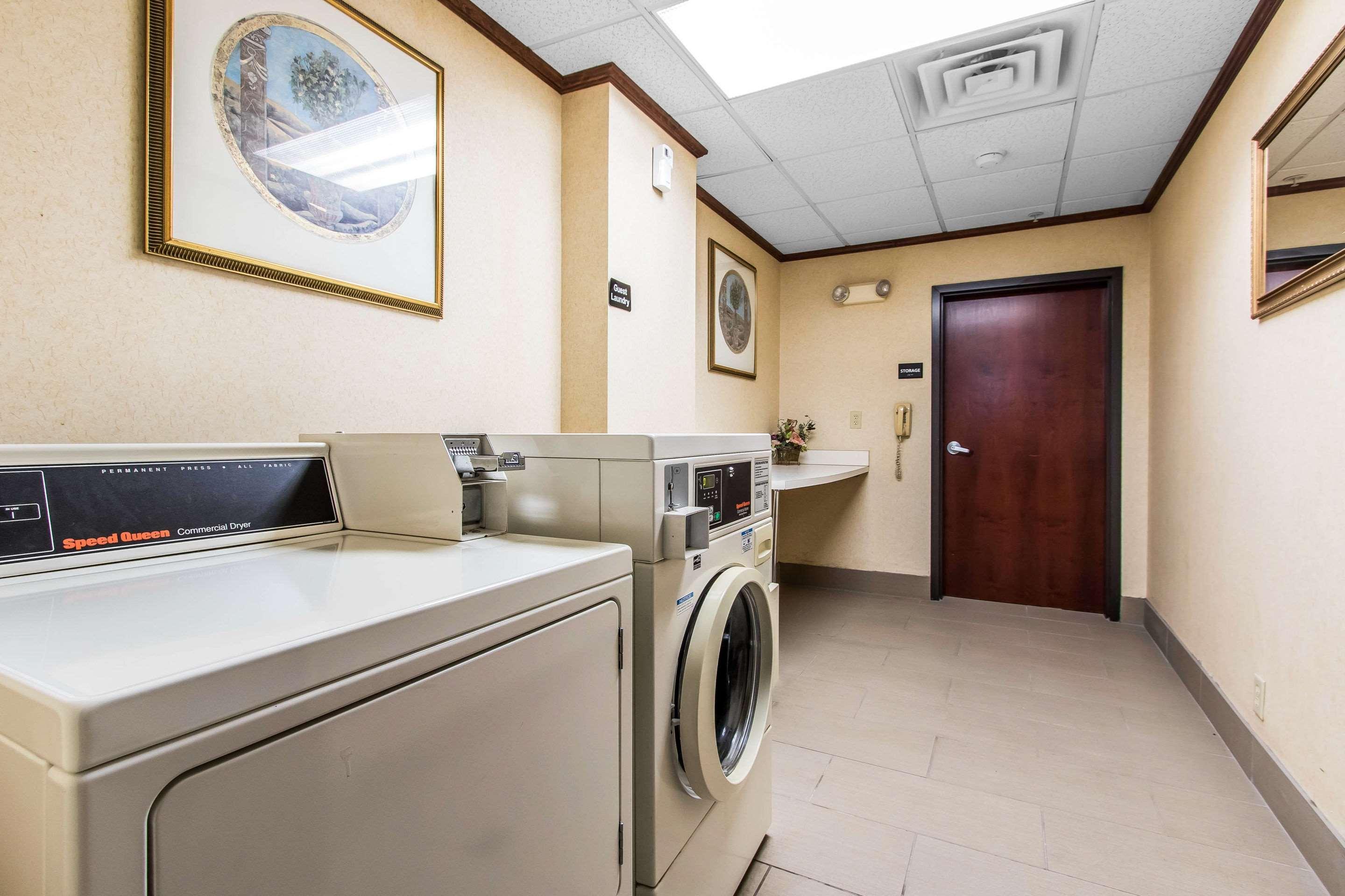 Ardmore Inn & Suites Ardmore Esterno foto